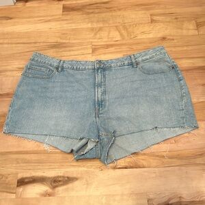 Old Navy OG Straight High Rise Women’s Plus Size Cutoff Jean Shorts - NWT